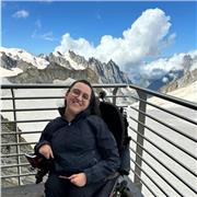 Laureata in Psicologia, offro servizio di aiuto compiti per tutte le età (elementari, medie, superiori). Sono simpatica e paziente